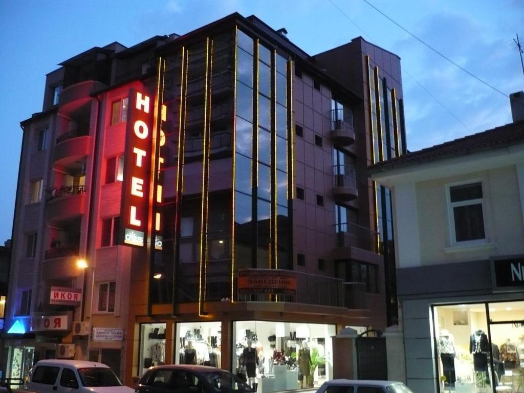 Citius Hotel Warna Exterior foto