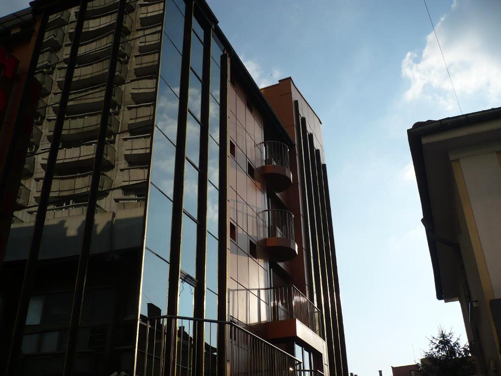Citius Hotel Warna Exterior foto